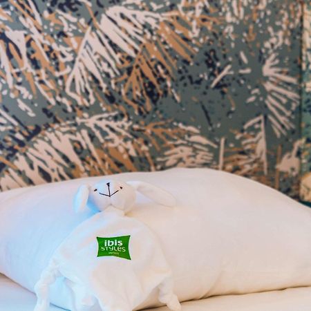 Hotel ibis Styles Antibes Exterior foto
