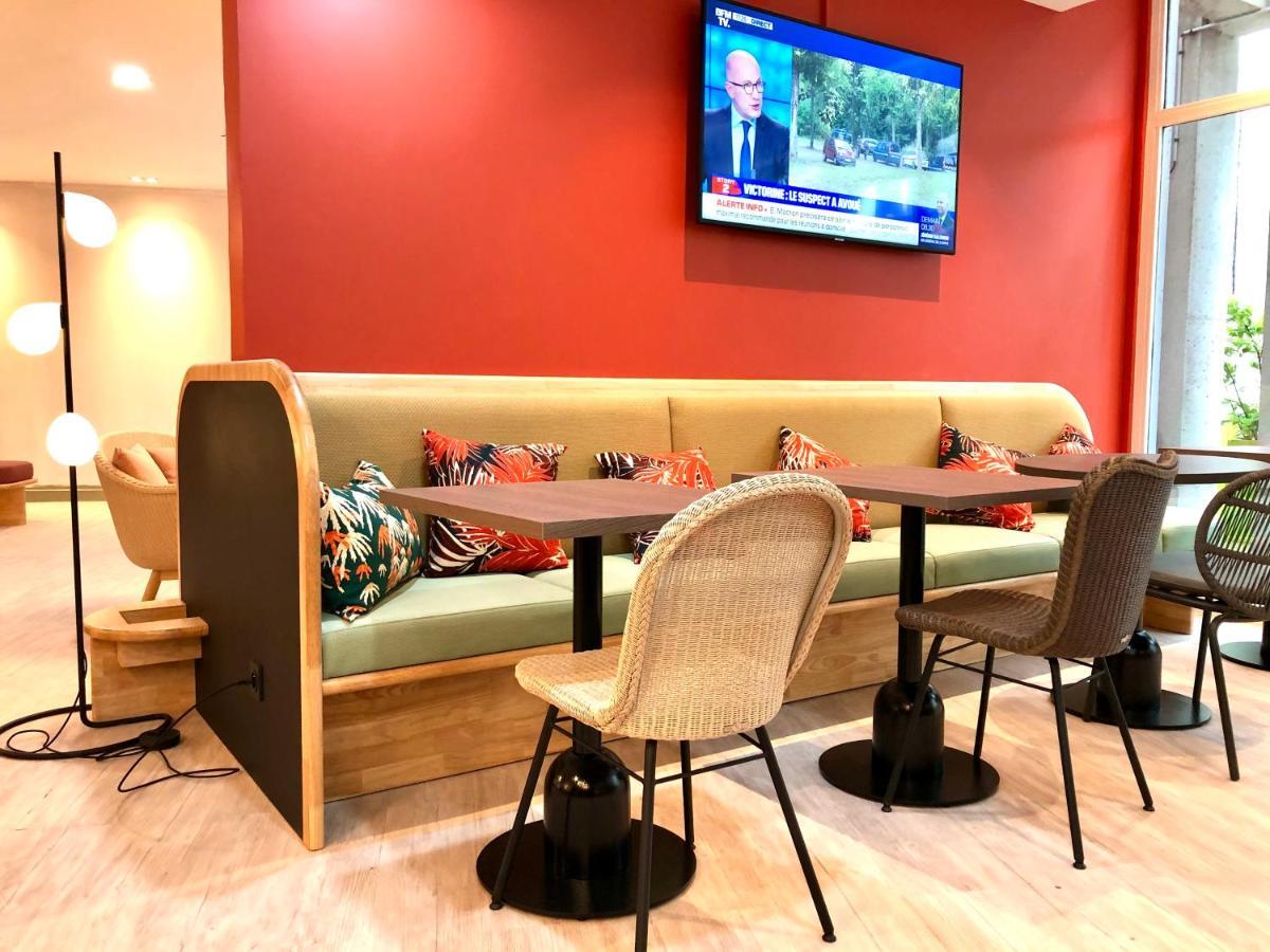 Hotel ibis Styles Antibes Exterior foto