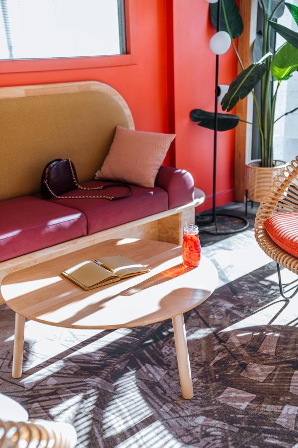 Hotel ibis Styles Antibes Exterior foto