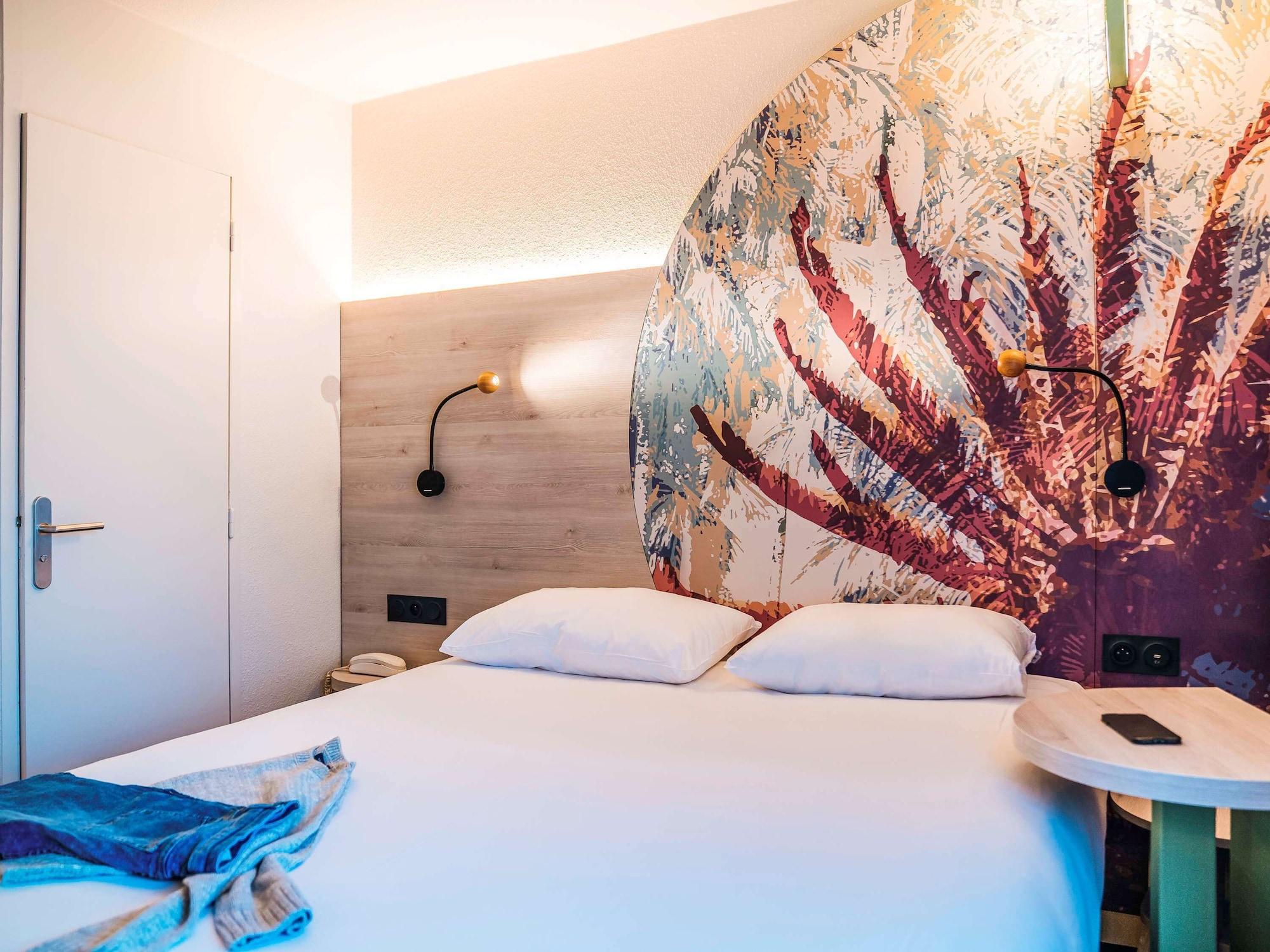 Hotel ibis Styles Antibes Exterior foto