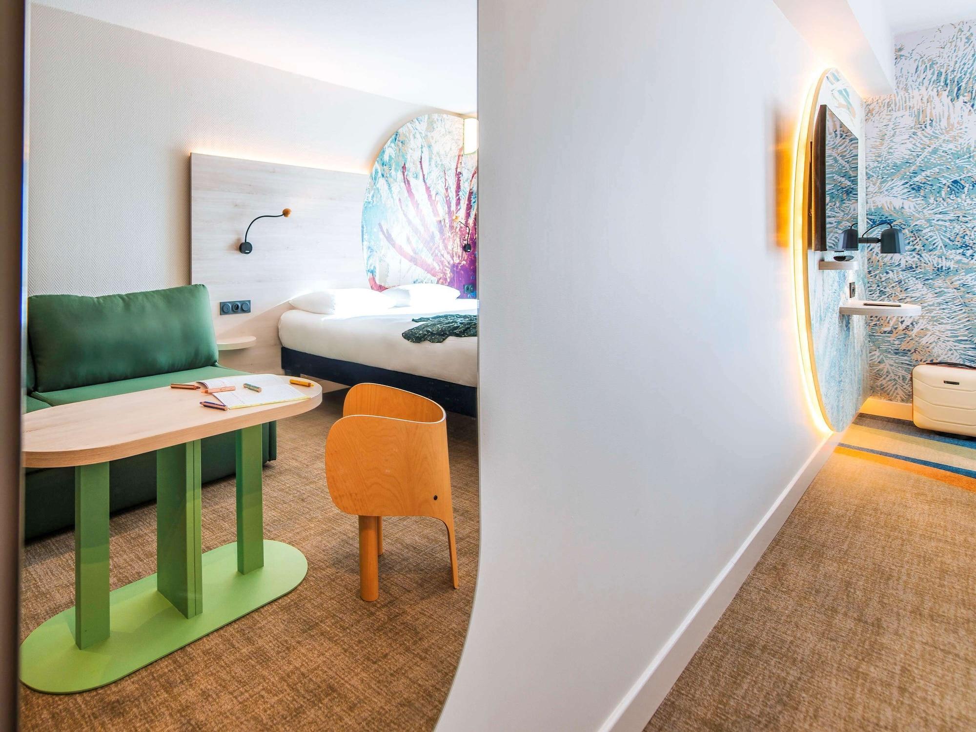 Hotel ibis Styles Antibes Exterior foto
